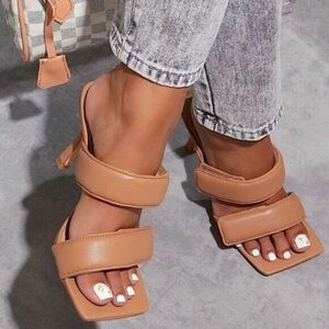 TAN HEEL MULES